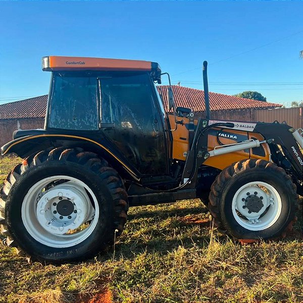TRATOR VALTRA BM 100 - Ano 2016