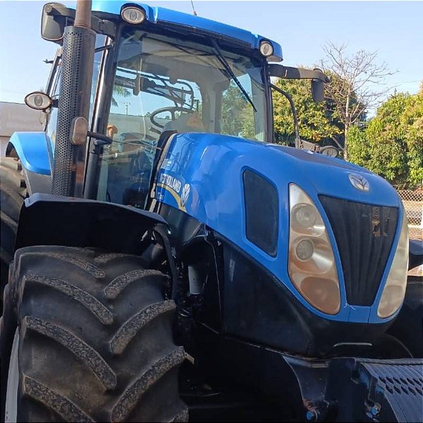 TRATOR NEW HOLLAND 245 - Ano 2014