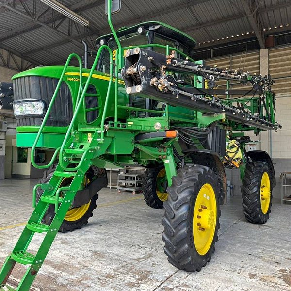 PULVERIZADOR JOHN DEERE 4025 - Ano 2019