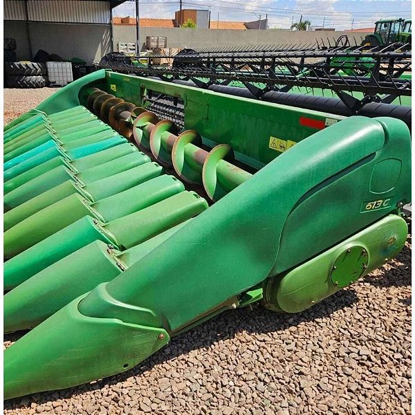 PLATAFORMA DE MILHO JOHN DEERE 613C - Ano 2010