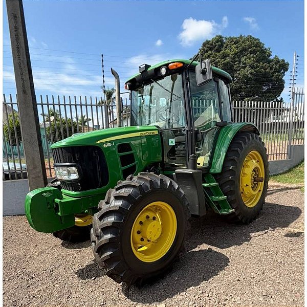 TRATOR JOHN DEERE 6115J - Ano 2022