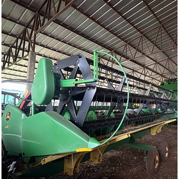 PLATAFORMA JOHN DEERE 618F - Ano 2020