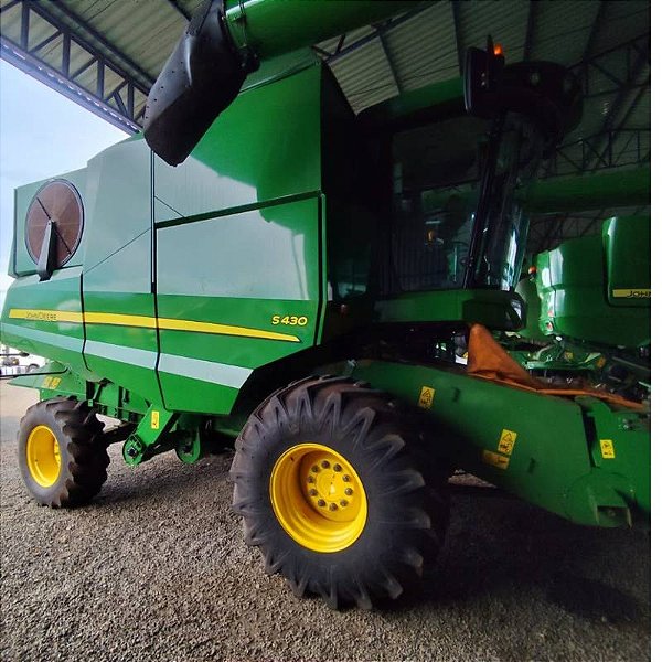 COLHEITADEIRA JOHN DEERE S430 - Ano 2018