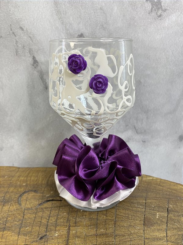 TAÇA POMBOGIRA BRANCO COM ROXO