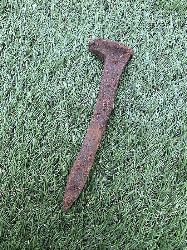 Pino/Prego de trilho de trem