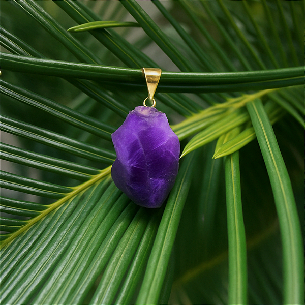 Pingente Ametista Bruta Natural – Transmutação e Conexão