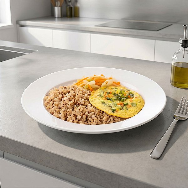 Omelete de Queijo e Legumes com Arroz 7 Grãos e Mix de Repolho e Cenoura | 300g