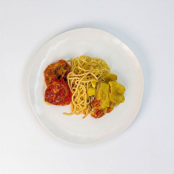 Tilápia ao Alho-Poró com Spaghetti e Tomate Confit | 300g
