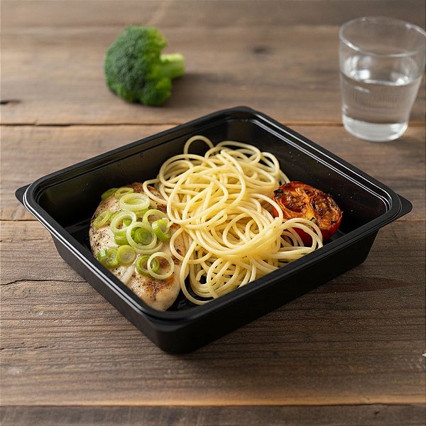 Tilápia ao Alho-Poró com Spaghetti e Tomate Confit | 300g
