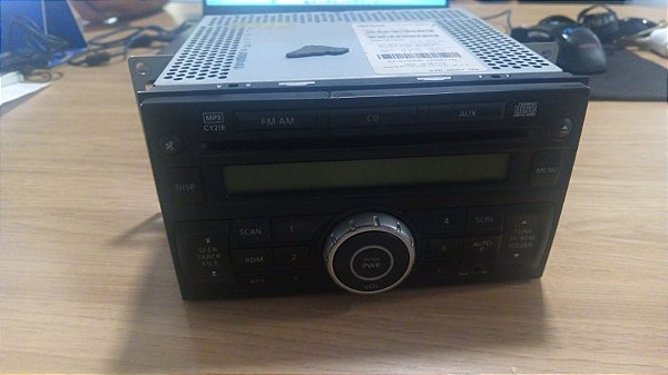 SOM AUTOMOTIVO LIVINA 2013 ORIGINAL