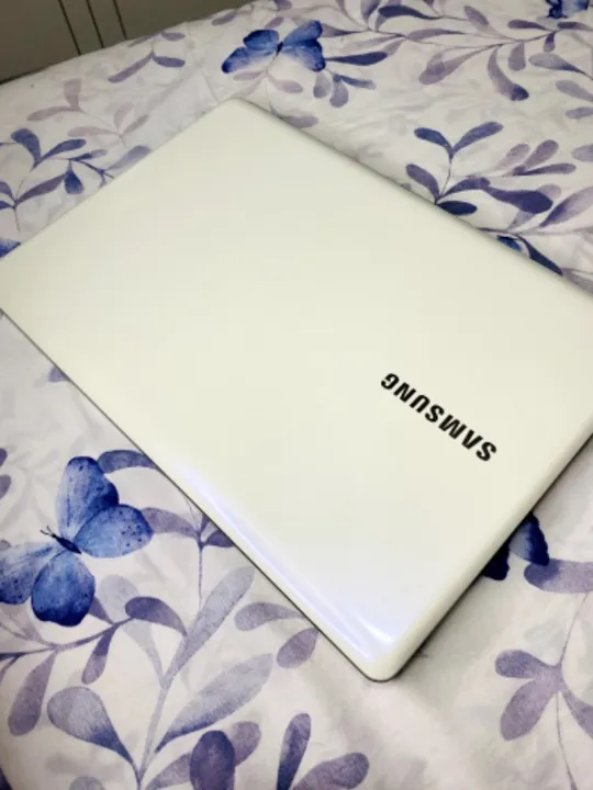 KIT PROJETOR, NOTEBOOK E CAIXA DE SOM ATIVA "TODOS COM CABOS"