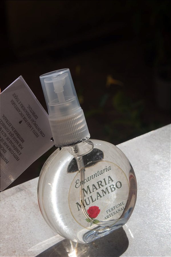 Perfume artesanal pombogira Maria Mulambo da Estrada - Floral, toques aquáticos e frescor