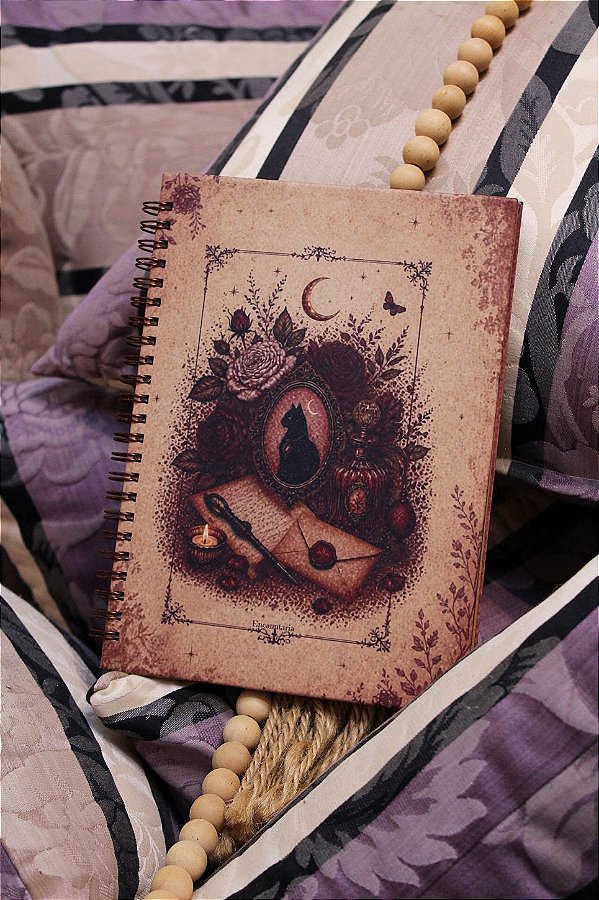 Caderno O gato do Camafeu de magias Encanntaria
