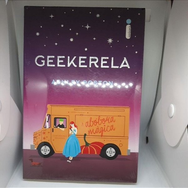 Geekerela - Ashley Poston