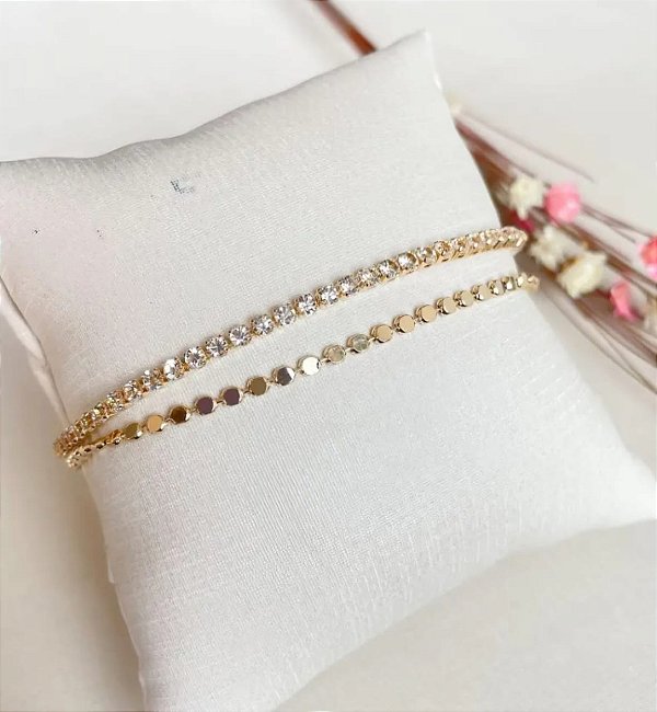 Pulseira dupla com riveira