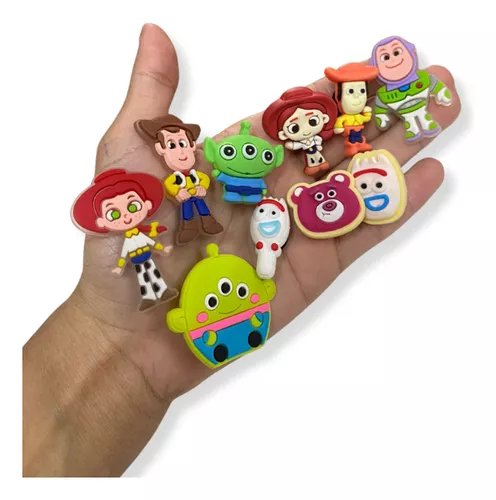 Kit Pins, Bottons,  Personagens - Toy Store