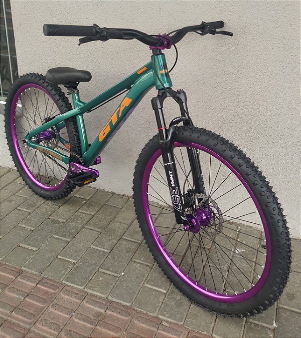 BICICLETA ARO 26 GTA Gravity sem marchas cubo barulhento