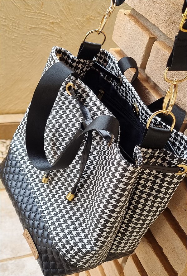 Bolsa Chique- Iza - cor preto