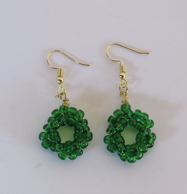 Brinco de miçanga verde