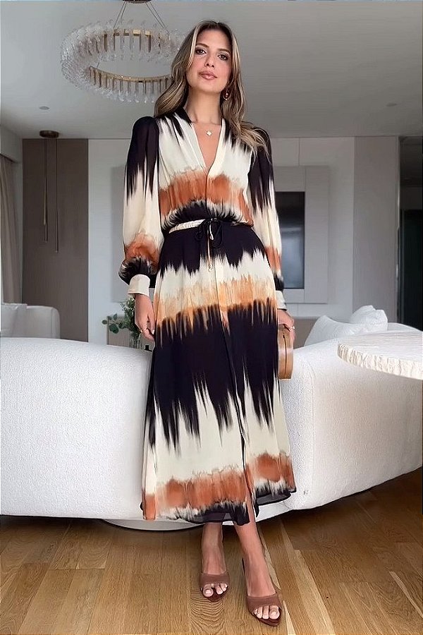 Vestido Versalhes Midi com Manga Longa