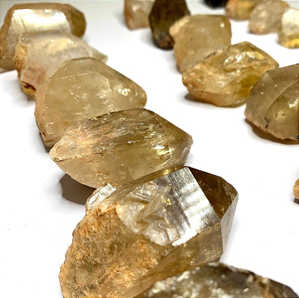 Citrino natural bruto - energia e prosperidade - 5 a 15g