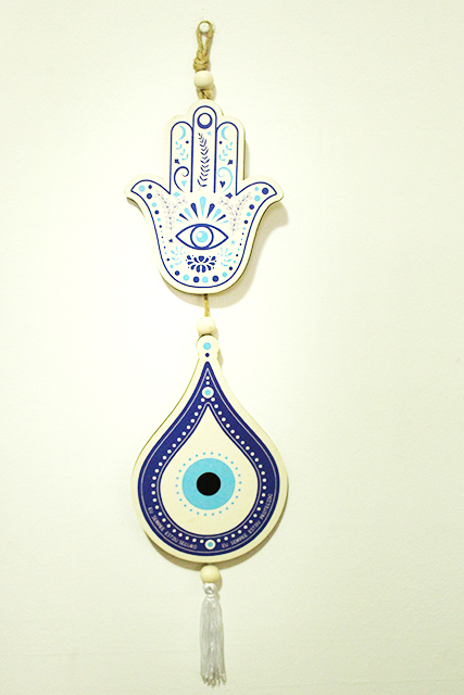 Enfeite de parede hamsá e olho grego em madeira - 50cm