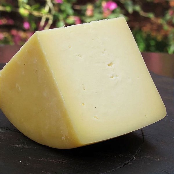 Queijo Minas Padrão - Fazenda Santa Luzia