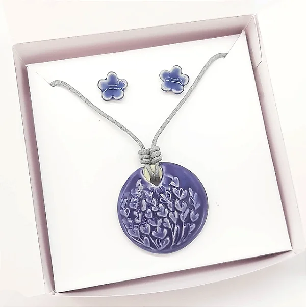 Conjunto lavanda - colar e brincos
