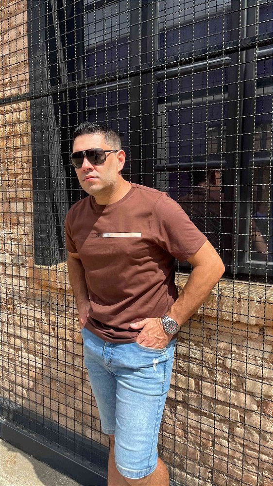 Camiseta 100% Algodão Dream Maker Marrom Escuro