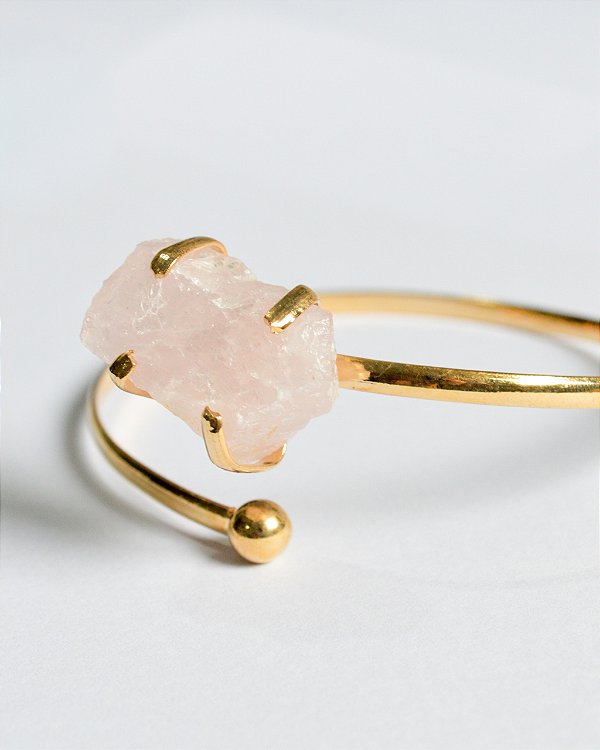 Bracelete Gaia de Quartzo Rosa Bruto Dourado - Amor, Gratidão e Autoestima