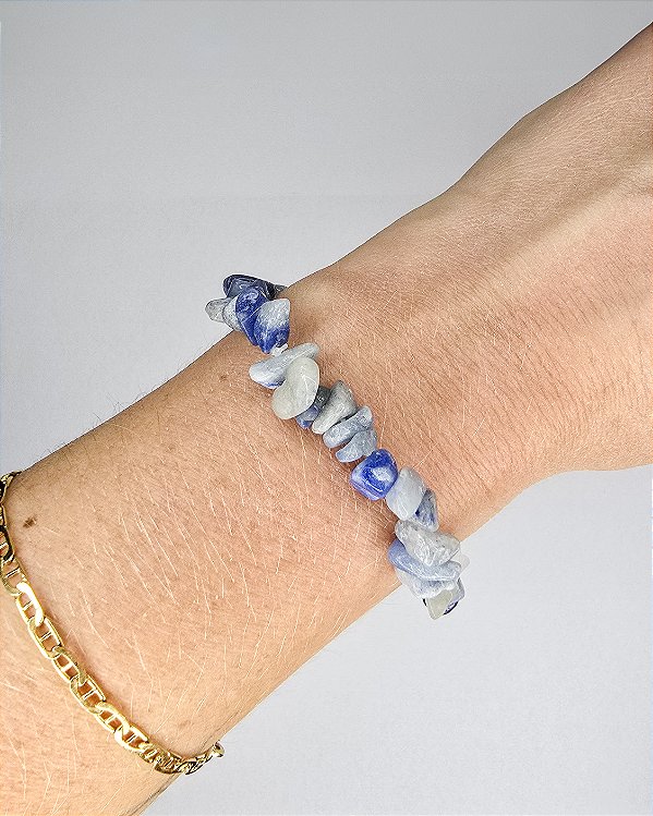 Pulseira de Quartzo Azul - Paciência, Comunicação, Medos, Sabedoria e Compreensão