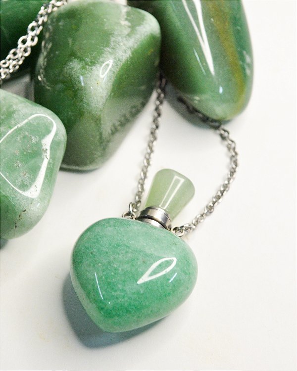 Colar Difusor de Quartzo Verde Prateado - Saúde e Equilíbrio Emocional - Aço Inoxidável