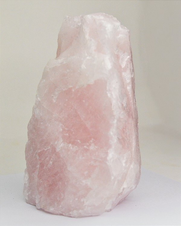 Quartzo Rosa com Base Serrada - Autoestima, Amor, Gratidão e Relacionamentos