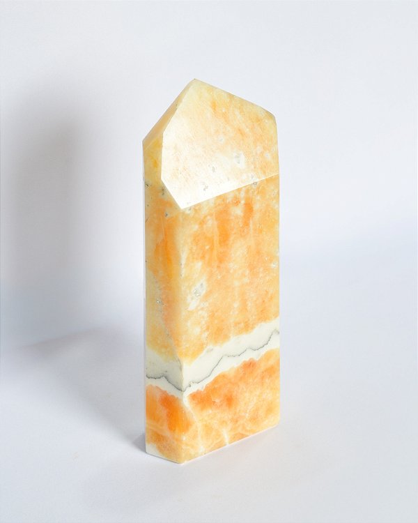 Ponta de Calcita Mel Bandada - Peça única PMEL02 680g - Clareza Mental, Doçura, Prosperidade e Movimento