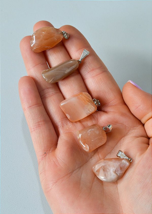Pingente de Pedra da Lua de Marrocos Rolada - Sagrado Feminino, Sensualidade e Fertilidade