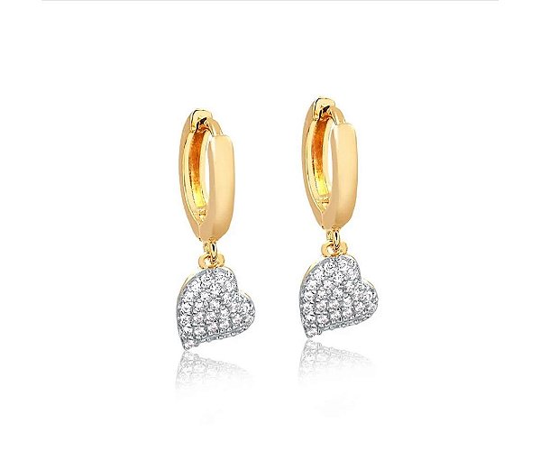 BRINCO CLICK LISO COM CORAÇÃO CRAVEJADO DE ZIRCONIAS FOLHEADO A OURO