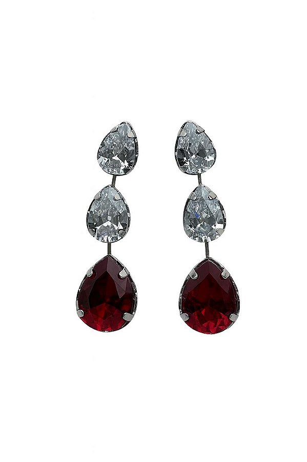 BRINCO EAR CUFF COM PEDRAS DE ZIRCÔNIAS FOLHEADO A PRATA