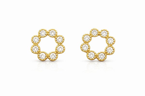 BRINCO REDONDO VAZADO COM OITO ZIRCÔNIA CRISTAL FOLHEADO A OURO