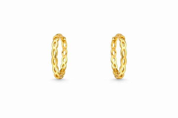 BRINCO ARGOLA CLICK PEQUENA CORRENTE FOLHEADO A OURO