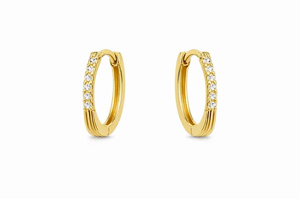 BRINCO ARGOLA CLICK CRAVEJADA COM ZIRCÔNIAS FOLHEADO A OURO