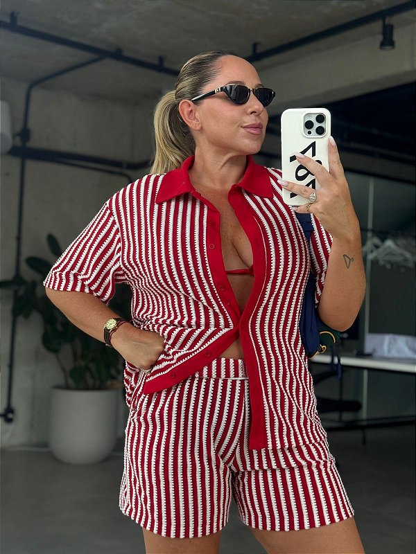 Shorts Tricot Listrado Vermelho