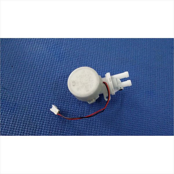 Bomba Dosadora de Isumos 127V Para Lavadora LTA13 Electrolux A99113901