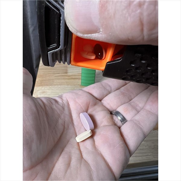 Porta Comprimidos Lacrado Resistente Intempéries Solution 3D 202483