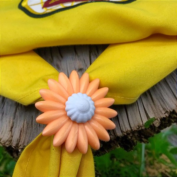 Arganel Prendedor Lenço Margarida