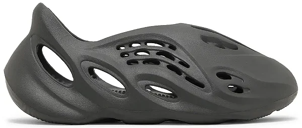 Yeezy Foam Runner "Carbon"