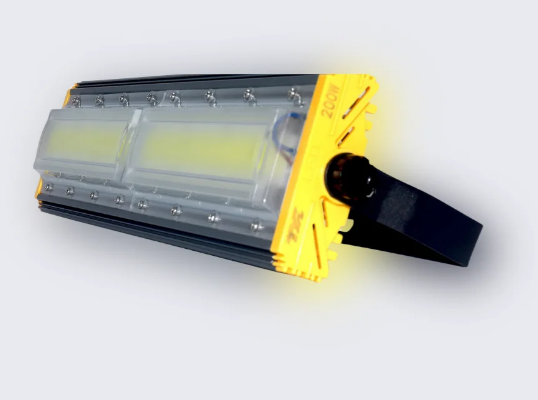 Refletor LED Linear 200W IP68 para Campos e Quadras - Flood Light Duplo com Módulo Direcionável e Alta Eficiência Energética