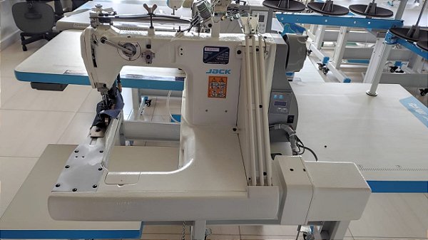 Máquina Fechadeira de Braço 3 agulhas 1/8 P/ Jeans - Modelo K-T9280D-73-2PL Jack (220v)