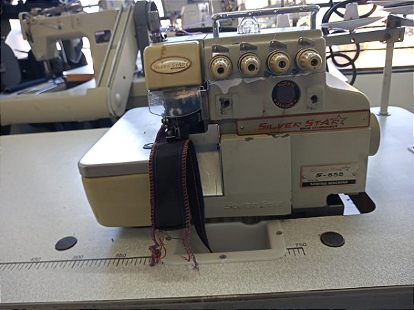 Maquina Interlok Motor Convencional usada - Modelo S-858 Silver Star (110/220v)