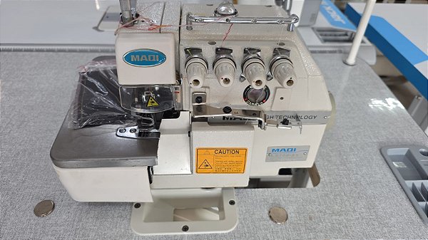 Máquina Interlok 5 Fios 55 mm Motor Direct Drive - Modelo LS700-55 Maqi (220V)