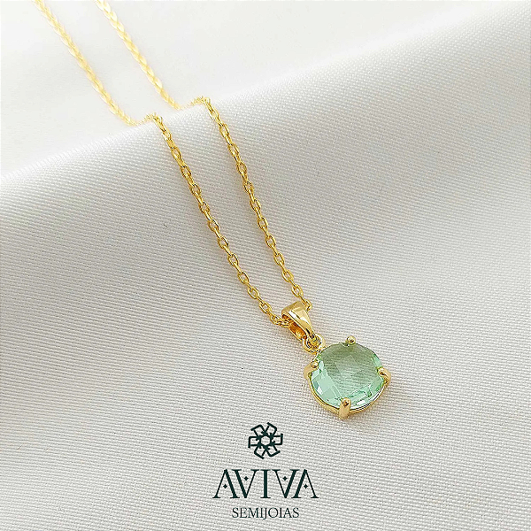 Colar Delicado com Pingente Solitário - Elegância e Sofisticação